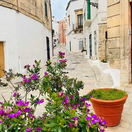 White Stone- La Nicchia Ostuni