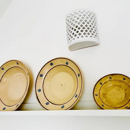 White Stone- La Nicchia